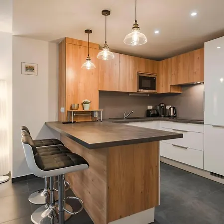 Wonderful One Bedroom Heart Of Cannes, 2min Walk To Carlton Hotel! * Cannes